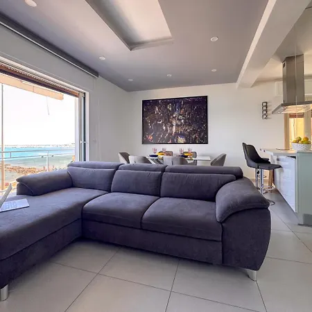 Sguardo Di Passione جيارديني ناكسوس