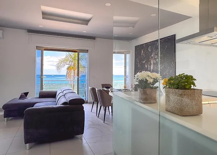 Sguardo Di Passione ジャルディーニ・ナクソス